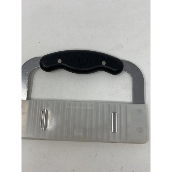 Pampered Chef Hand Held Serrated Chopper Slicer Dough Cutter Kitchen Tool - Picture 1 of 3